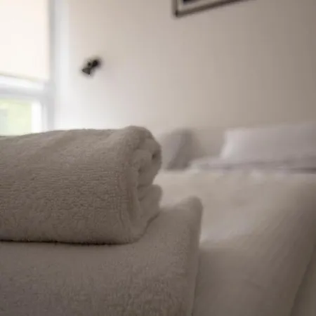 Pansion Hukic Πανσιόν