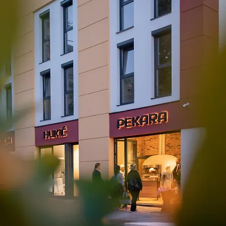 Pansion Hukic 4* Τούζλα